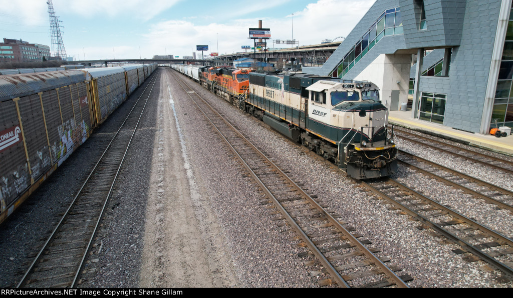 BNSF 9687